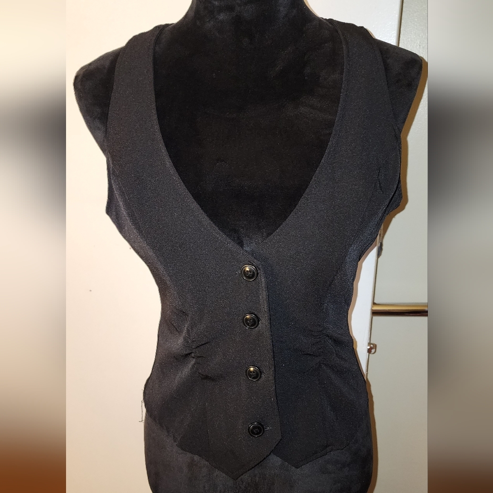Blk vest